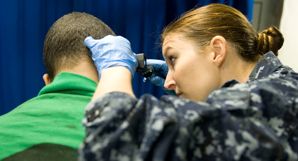 USS Carl Vinson Sick Call Hours