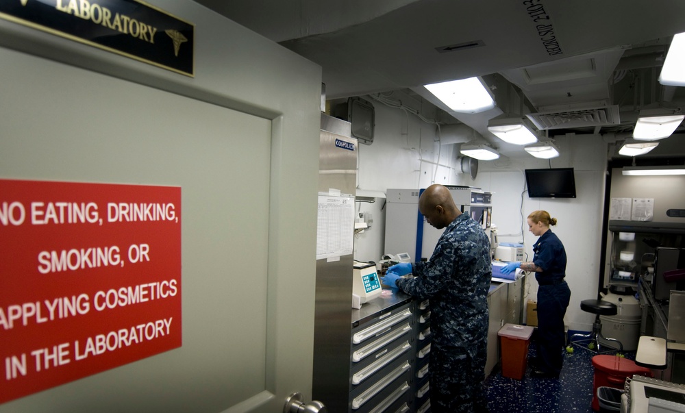 USS Carl Vinson Sick Call Hours