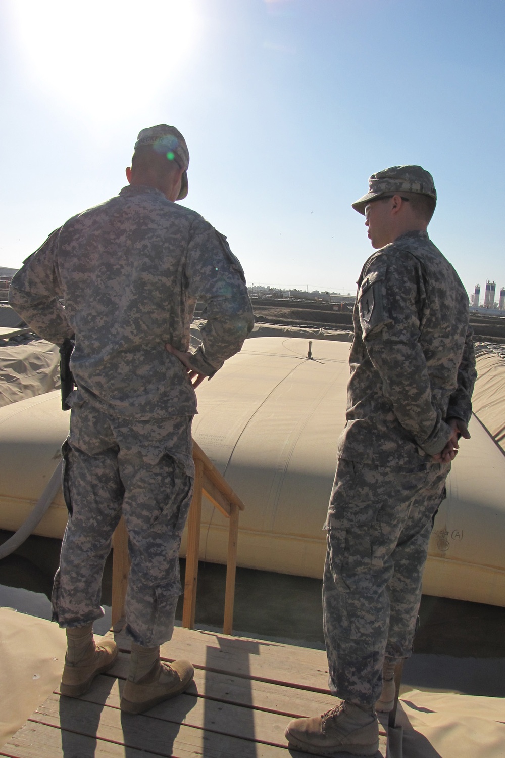 Senior leaders with 25th Inf. Div. tour 'Lifeline' battalion fuel farm