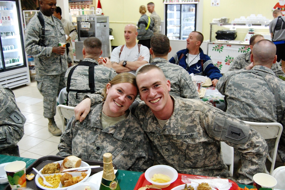 Deployed siblings reunite in Iraq