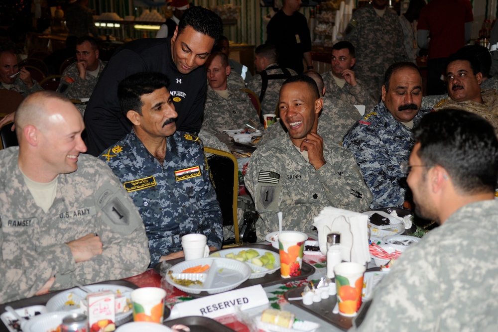 USD-C ‘Lightning’ battalion hosts Christmas dinner with 1st Federal Police division commander