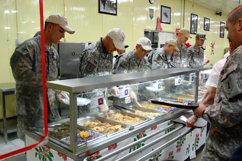 USD-C soldiers enjoy Christmas dinner at Camp Taji, Iraq