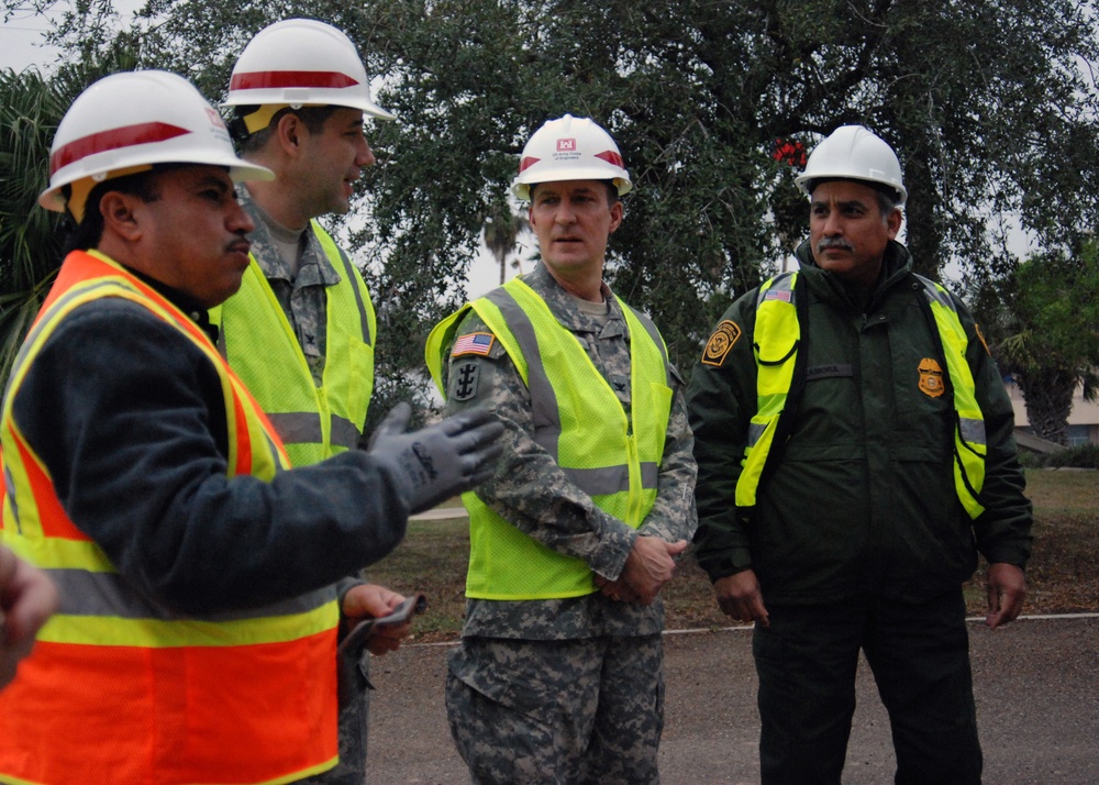 USACE Southwestern Division commander visits Galveston District's projects