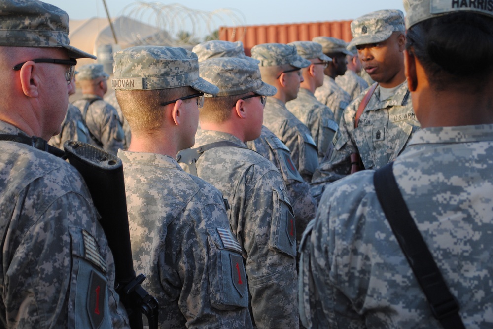 ‘Griffin’ battalion Soldiers receive combat patches