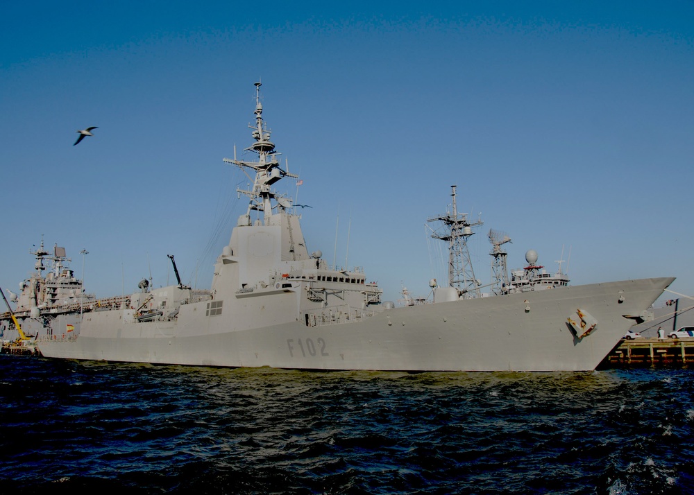 SPS Almirante Juan De Borbon Arrives in Norfolk