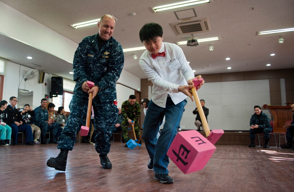 USS Stockdale Sailors' Community Service in Chinhae