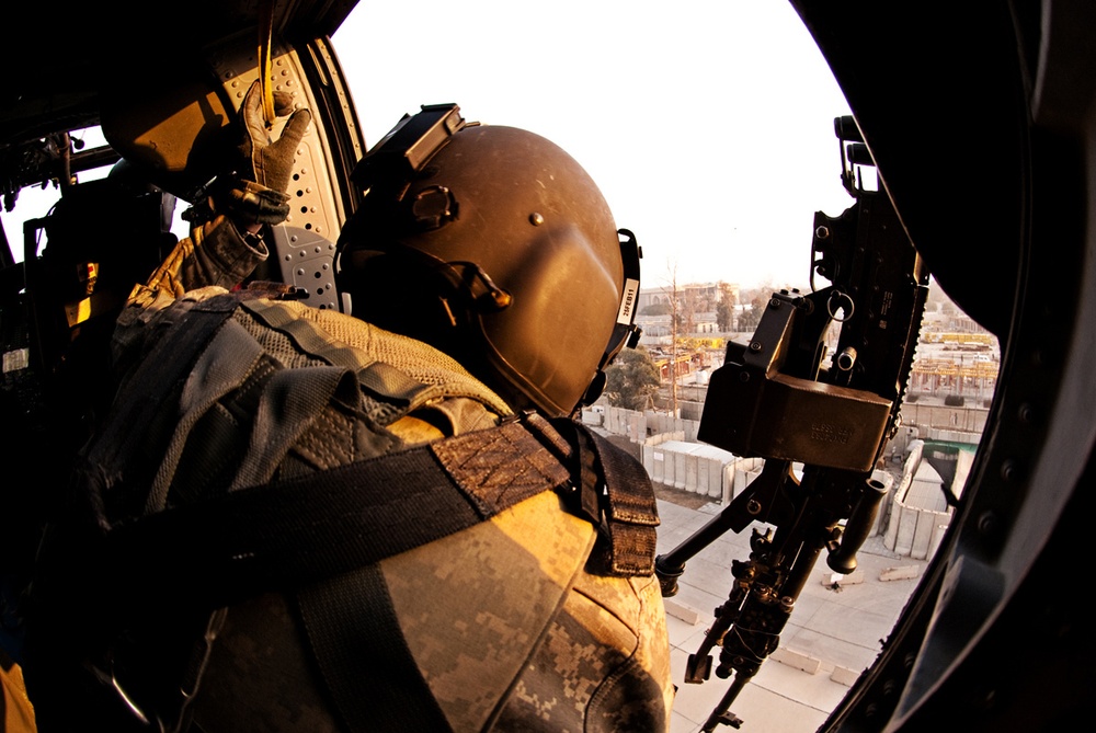 Black Hawk crews keep VIPs safe, mobile around Baghdad