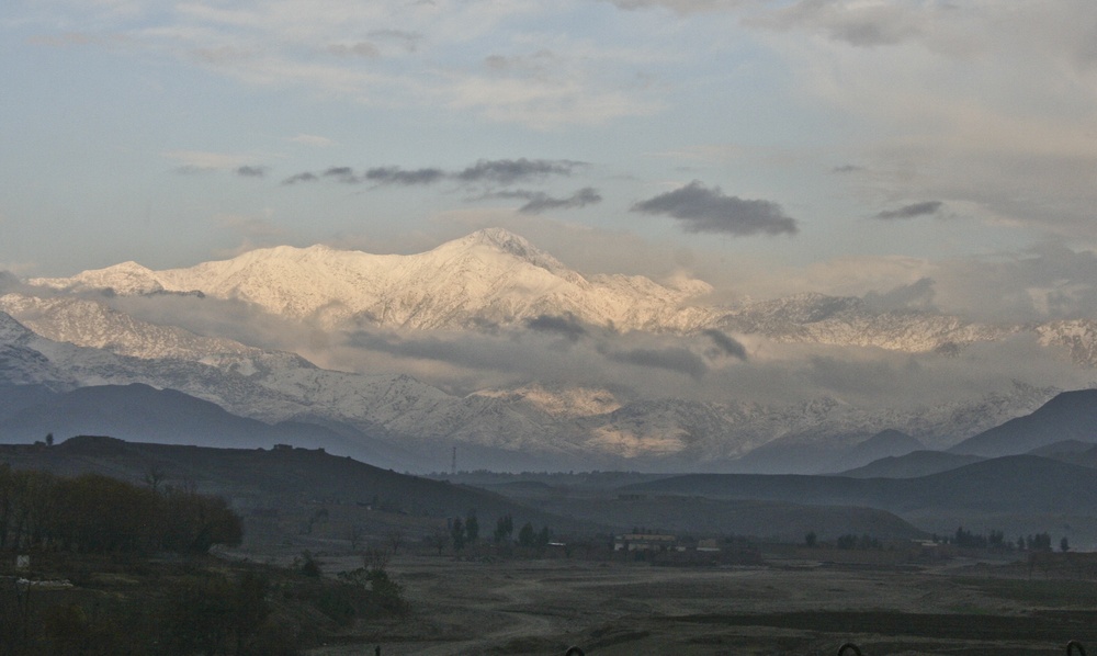 Mountains over Mehtar Lam