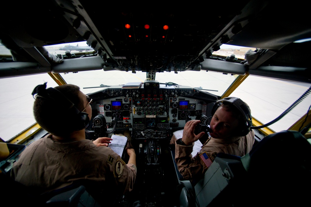 KC-135 Air Refueling Mission