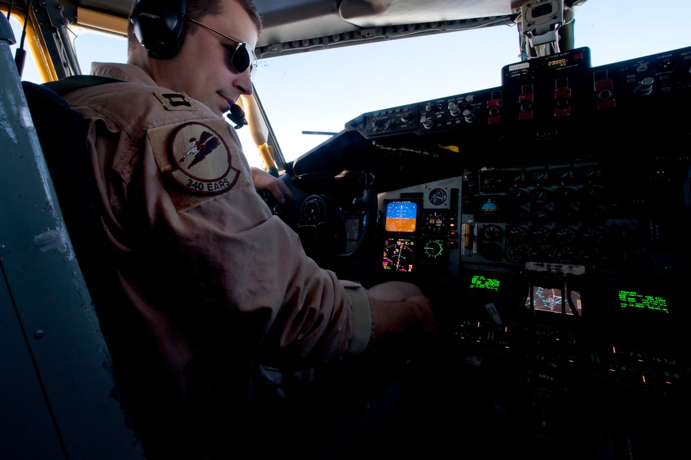 KC-135 Air Refueling Mission