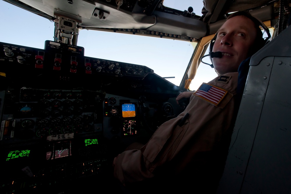 KC-135 Air Refueling Mission