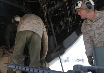 Elements of 26th MEU come ashore in support of ISAF