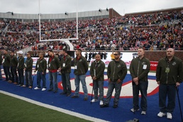 Wounded Warriors attend Armed Forces Bowl 2010
