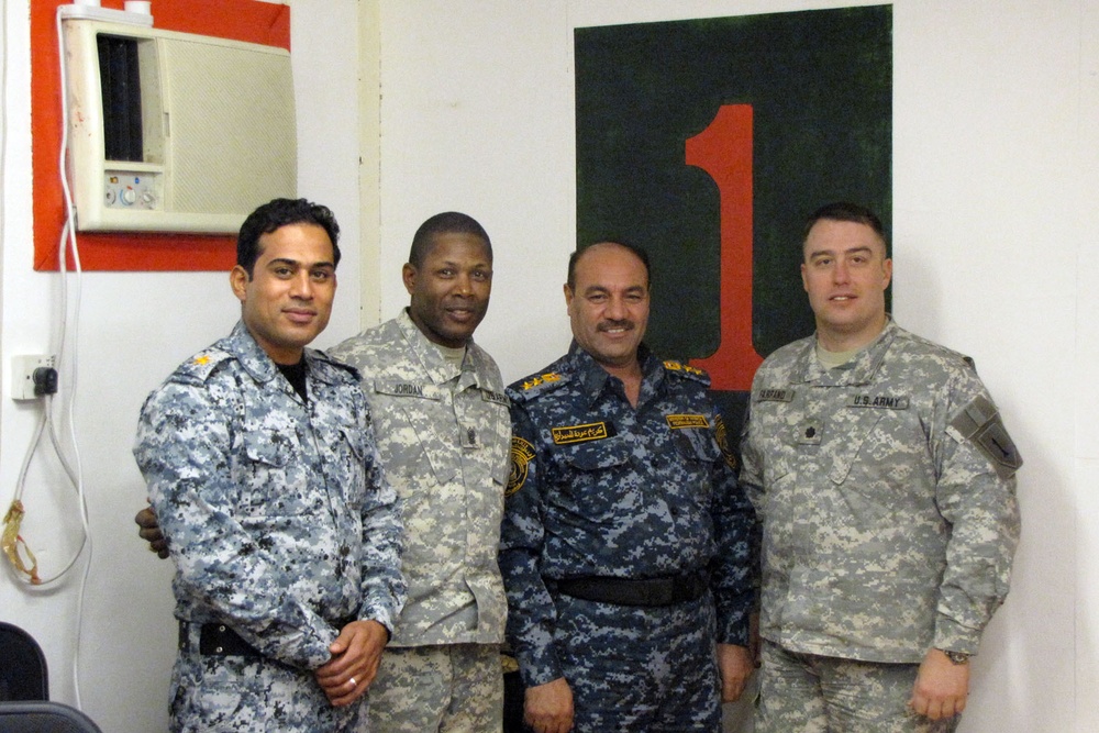 ‘Lifeline’ battalion trains Iraqi Federal Police on Supply Support Activity procedures