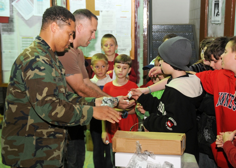 Seabees and Boy Scouts Team Up for Pinewood Victory