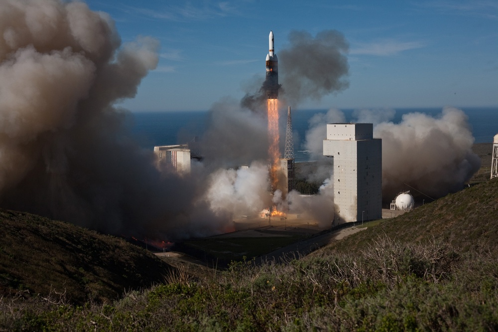 Launch of Delta IV NROL-49, Vandenberg AFB, California. January 20, 2011