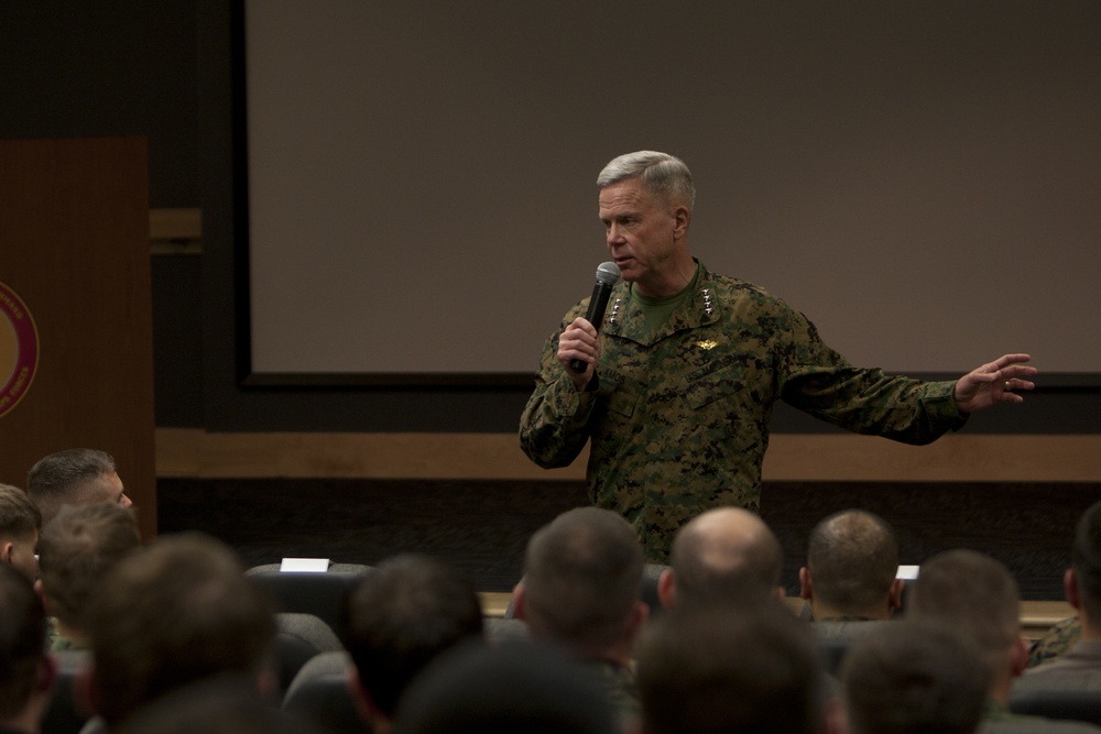 Commandant of the Marine Corps visit