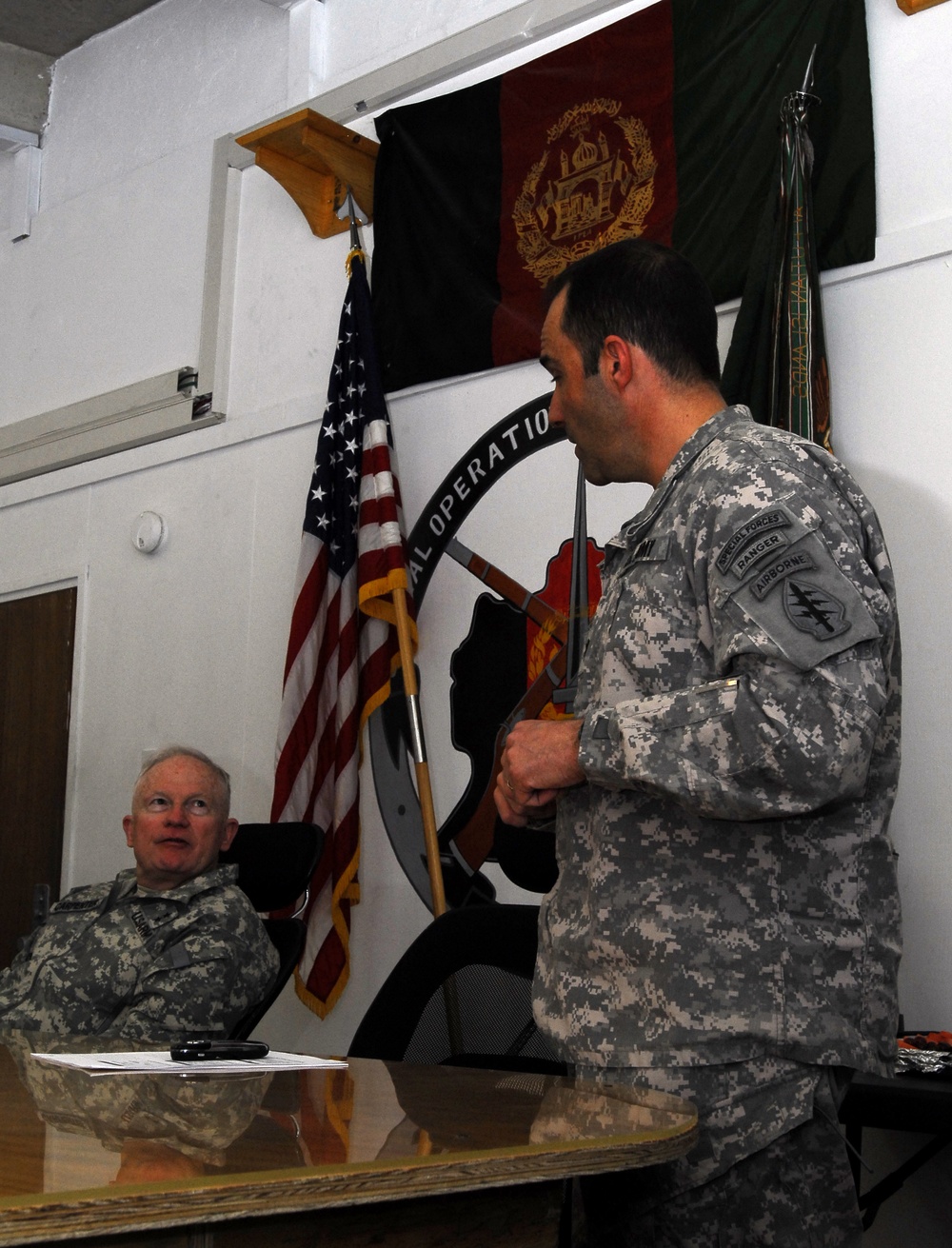 Maj. Gen. Carpenter visits Camp Montrond