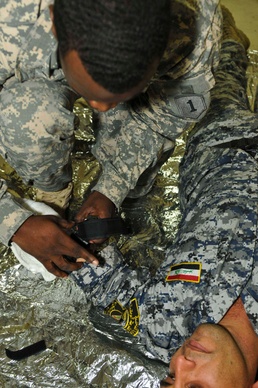 ‘First Lightning’ battalion soldiers, Iraqi Federal Police conduct combined CLS training