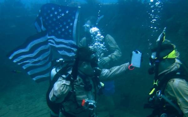 Re-enlistment underwater at Guantanamo Bay