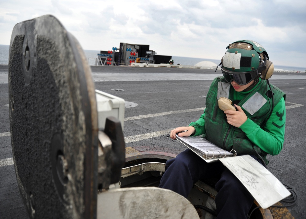 USS Abraham Lincoln action