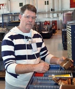 DLA Aviation helps Navy repair special ops helos