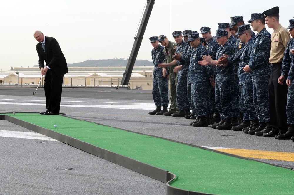 USS Ronald Reagan golf action