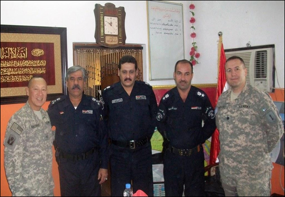 USD-C Rusafa Police Advisory Team, Iraqi Federal Police work hand in hand