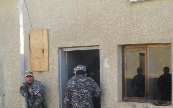 USD-C ‘Longknife’ Squadron noncommissioned officers narrow cultural gaps through training with IFP partners