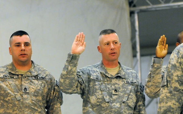Army Reserve Chief re-enlists troops in Afghanistan