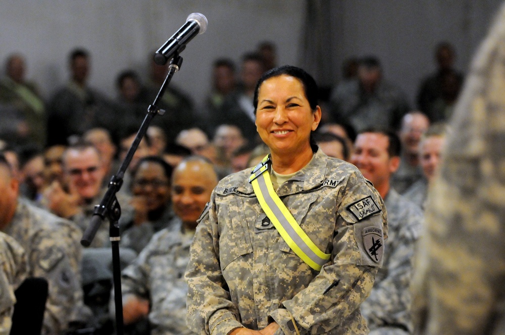 Army Reserve Chief holds town hall meeting with troops Afghanistan