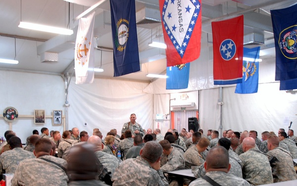 Army Reserve Chief visits soldiers in Afghanistan