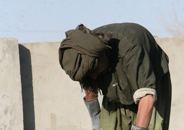 Marines help Afghans build brighter future