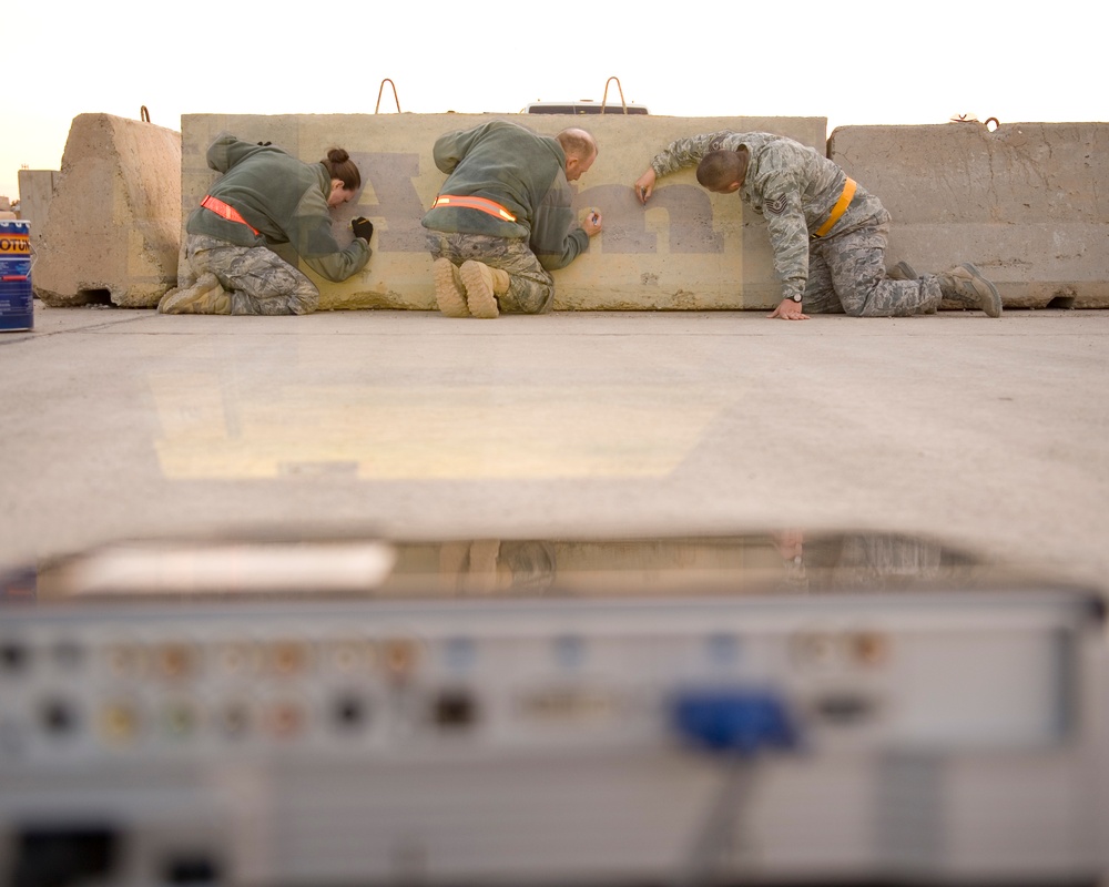 Projected picture promotes placard painting