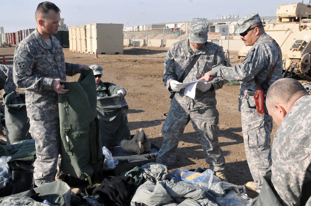 DVIDS - Images - Sergeant Major trains Soldiers on customs, border ...