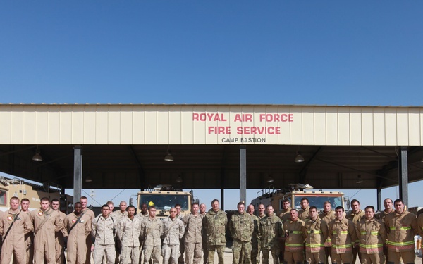 ARFF Marines receive recognition from senior U.K. officer