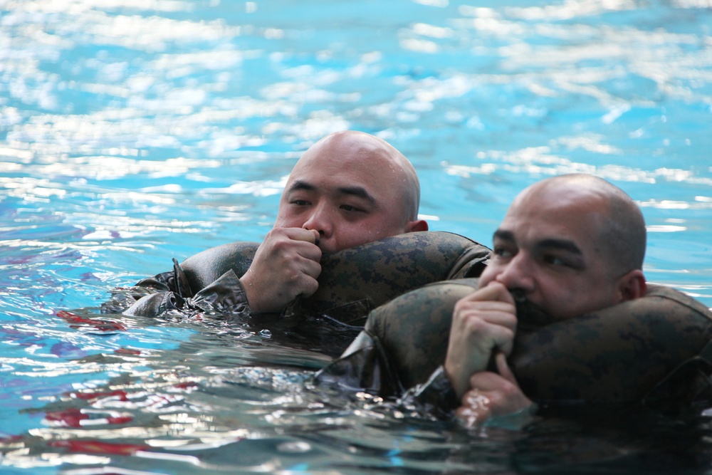 22nd MEU conducts swim qualification