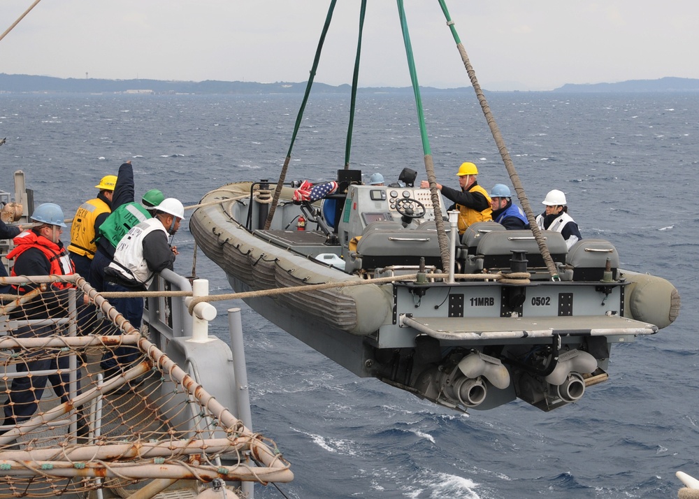 31st MEU loads gear, trains for deployment