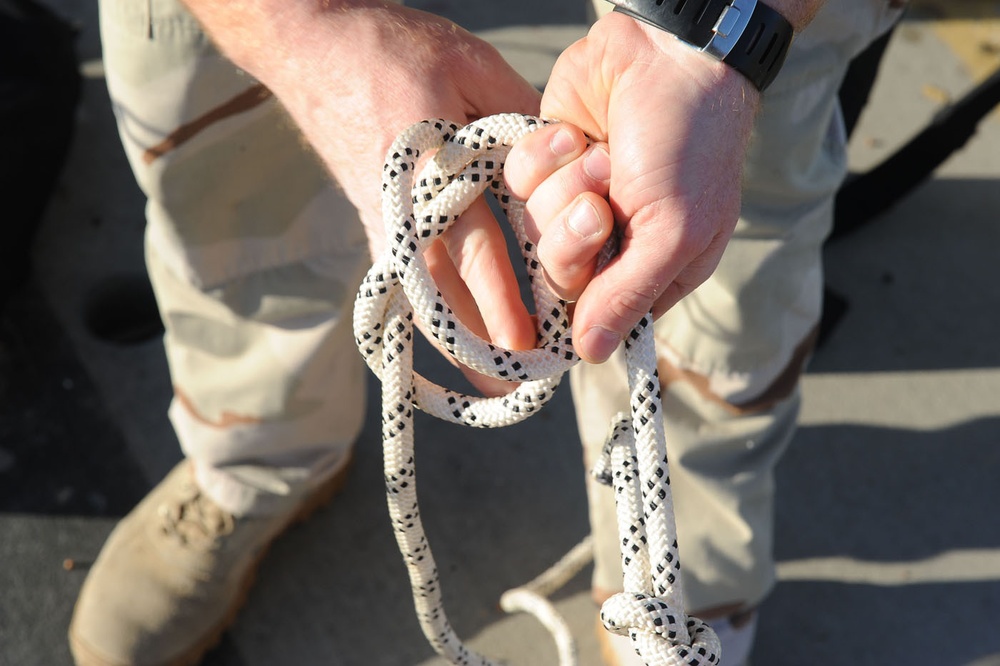 EOD Training and Education Unit 1 conducts rappeling training