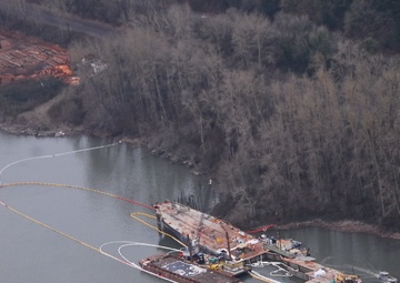 Barge Davy Crockett response continues, prepares for vessel stabilization operations