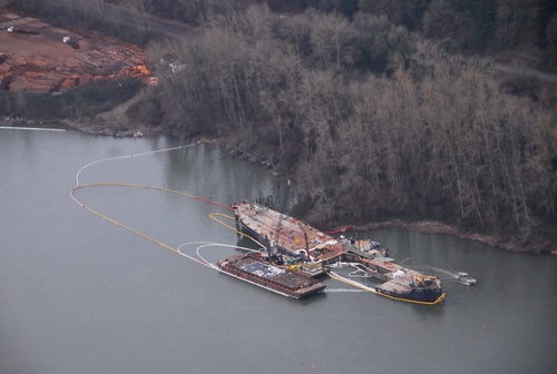 Barge Davy Crockett response continues, prepares for vessel stabilization operations