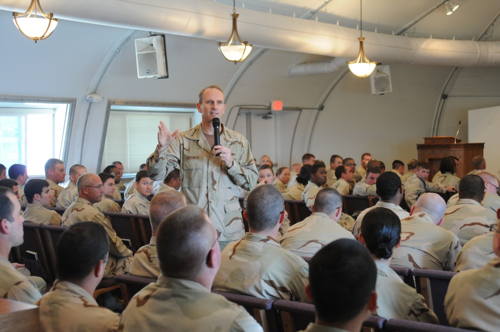 Vice Chief of Naval Operations visits JTF Guantanamo