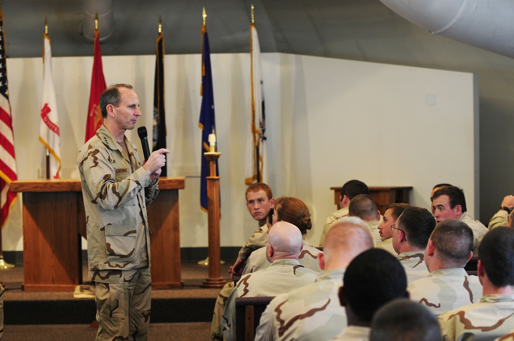 Vice Chief of Naval Operations Adm. Jonathan W. Greenert speaks with Sailors from Joint Task Force Guantanamo