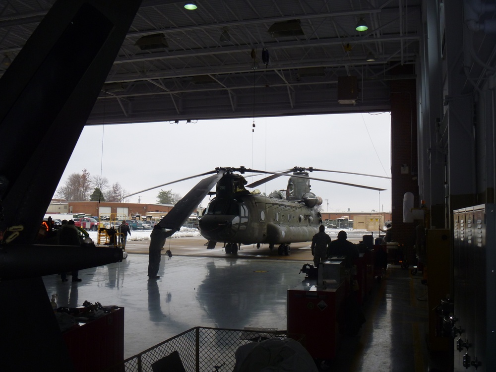 New York Guard Chinooks flying Kentucky Guard Aviators