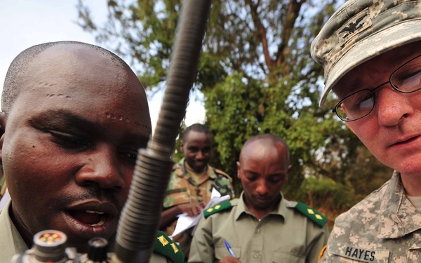 CJTF-HOA presents flight medicine seminar to RDF