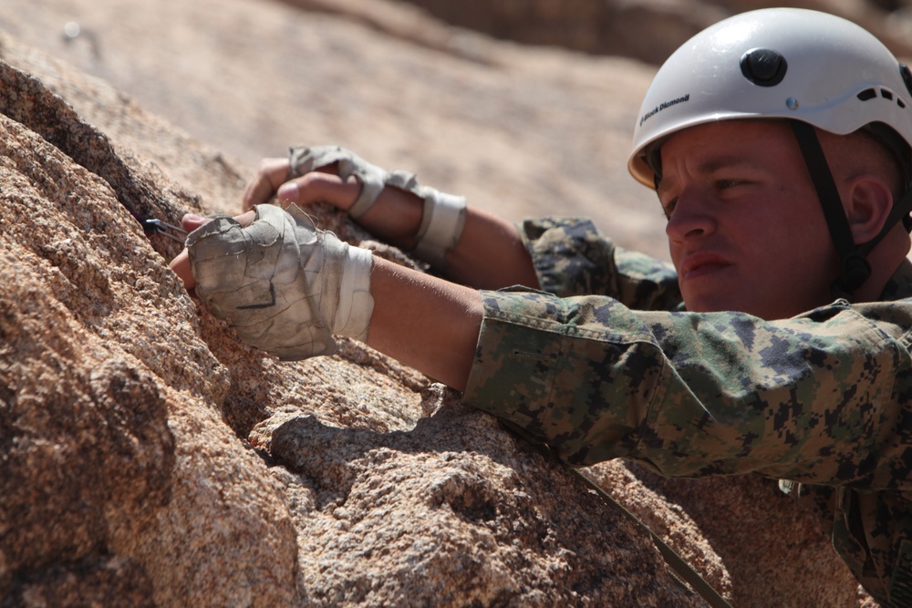 Pendleton instructors train Combat Center Marines to reach new heights