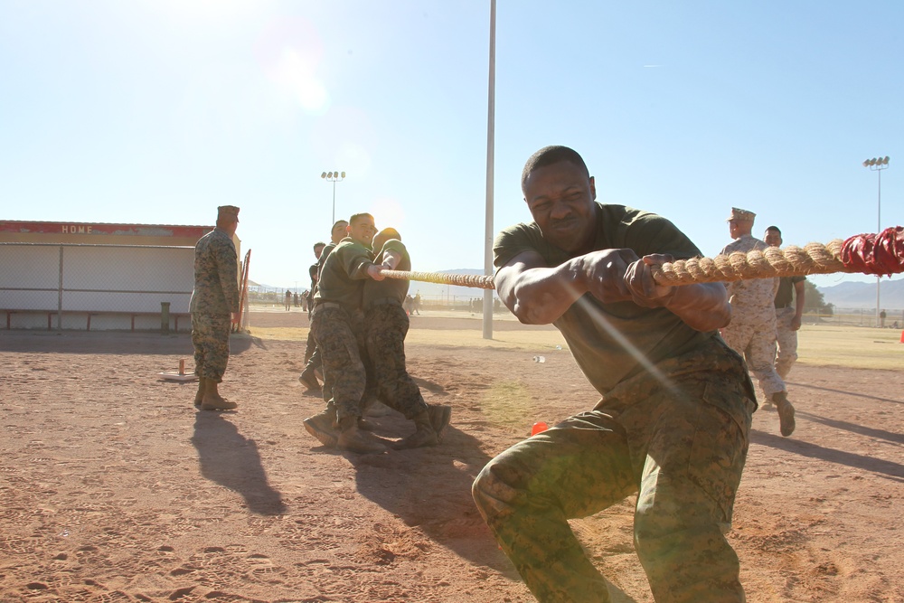 Marines play hard at 3rd LAR field meet