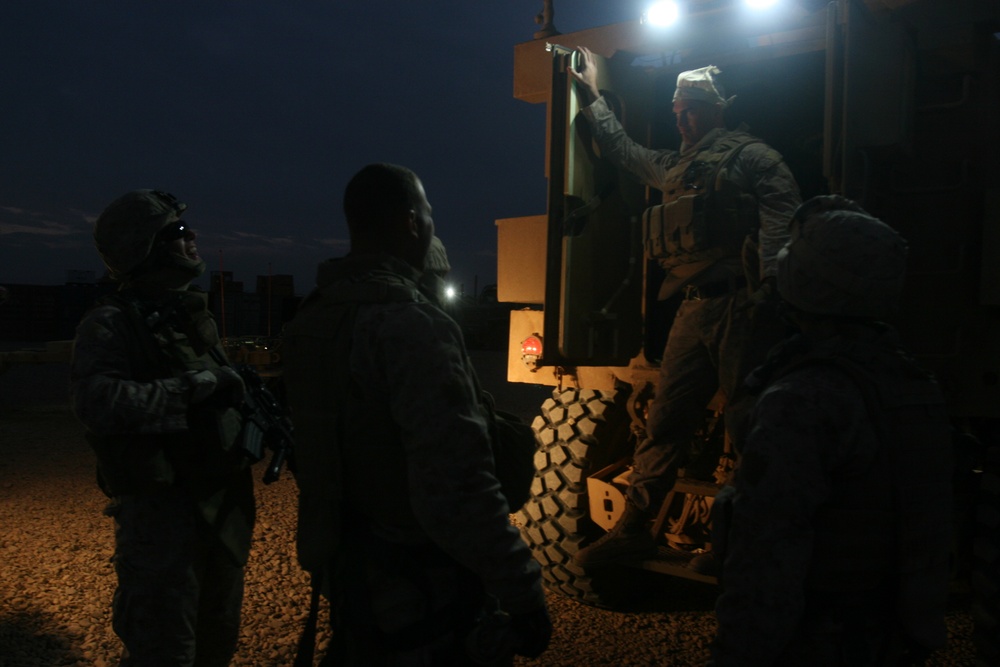 Combat Logistics Battalion 3 Marines resupply 2nd Battalion, 3rd Marines