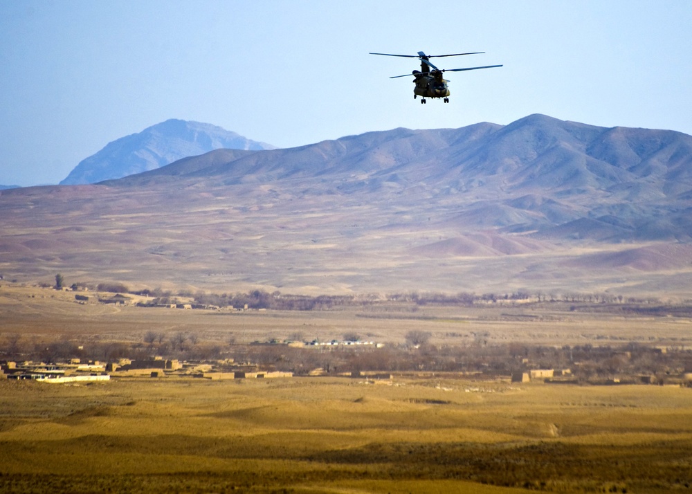Chinook mission provides for SOTF-South troops