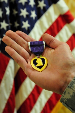Combined Task Force Lightning Soldiers receive Purple Heart Medal